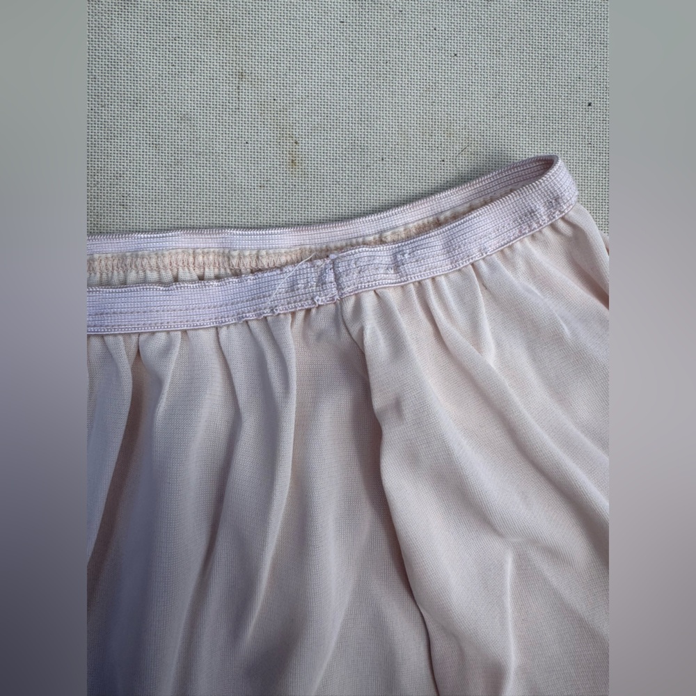 Vintage Avian Half Slip - Picture 13 of 14